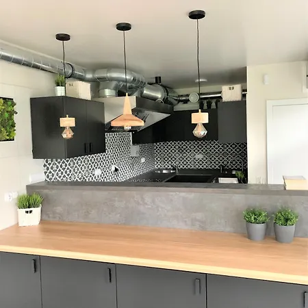 Pelikan - Przy Plazy Lodge Dźwirzyno