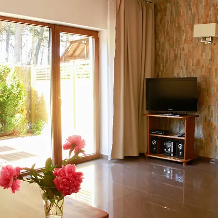 山林小屋 Pelikan - Przy Plazy 德兹维济诺